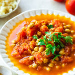 Pois chiches à la tomate et au ras el hanout