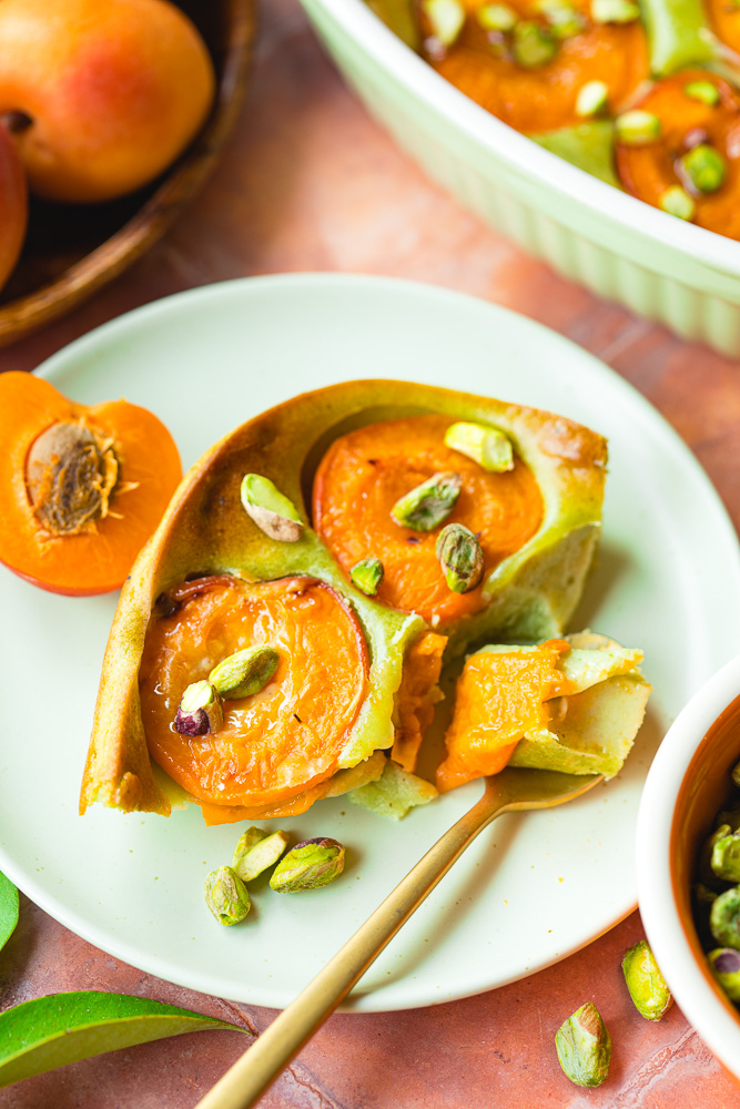 Clafoutis aux abricots et à la pistache sans oeufs