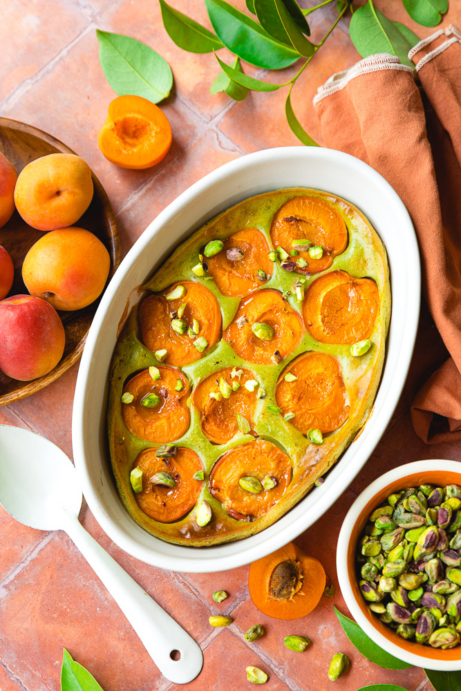 Clafoutis aux abricots et à la pistache